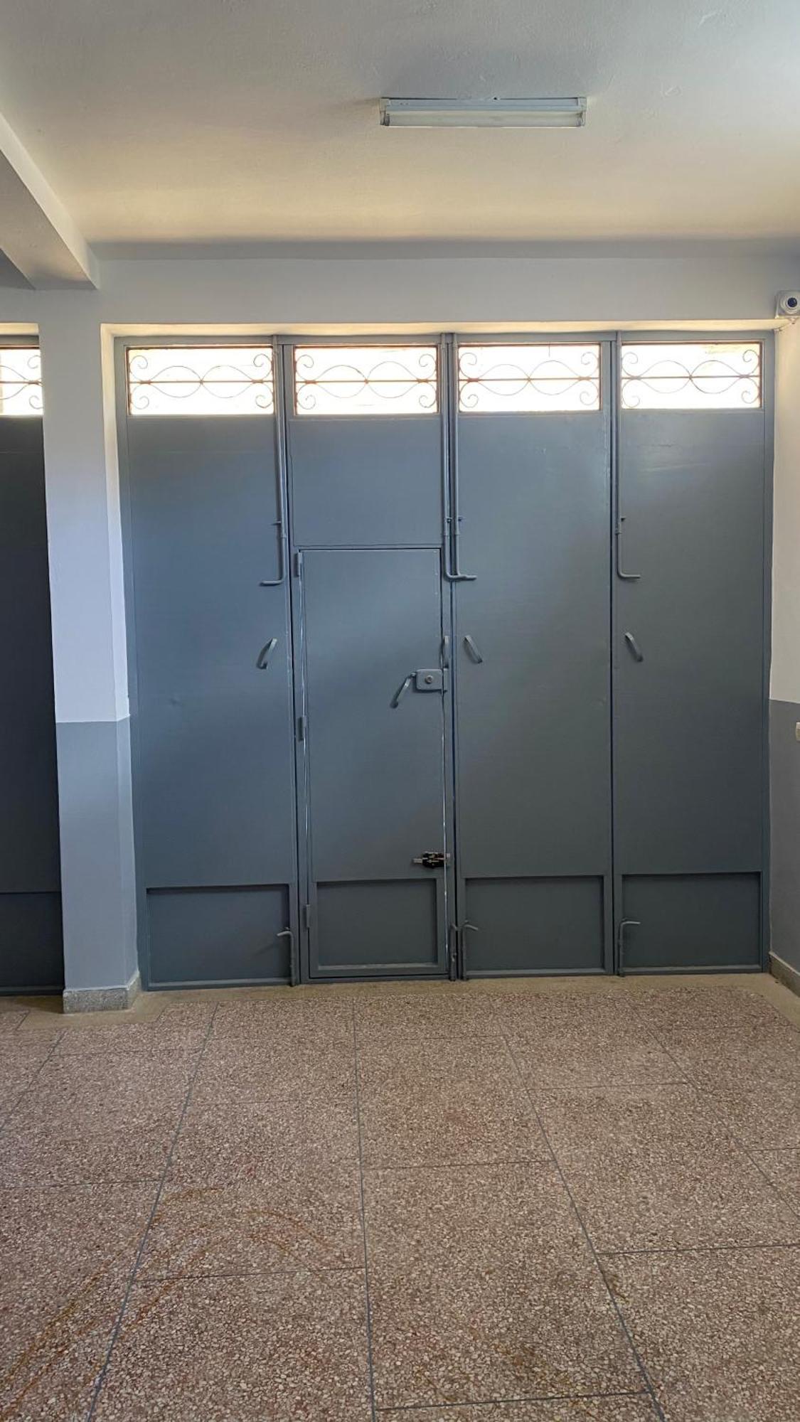 Big Appartement In Ksar Sgher And Close Ksar es Sghir Luaran gambar